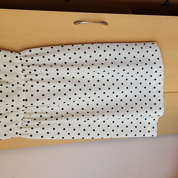 White Midi-dress with Black polkadots - Picture 3 of 6